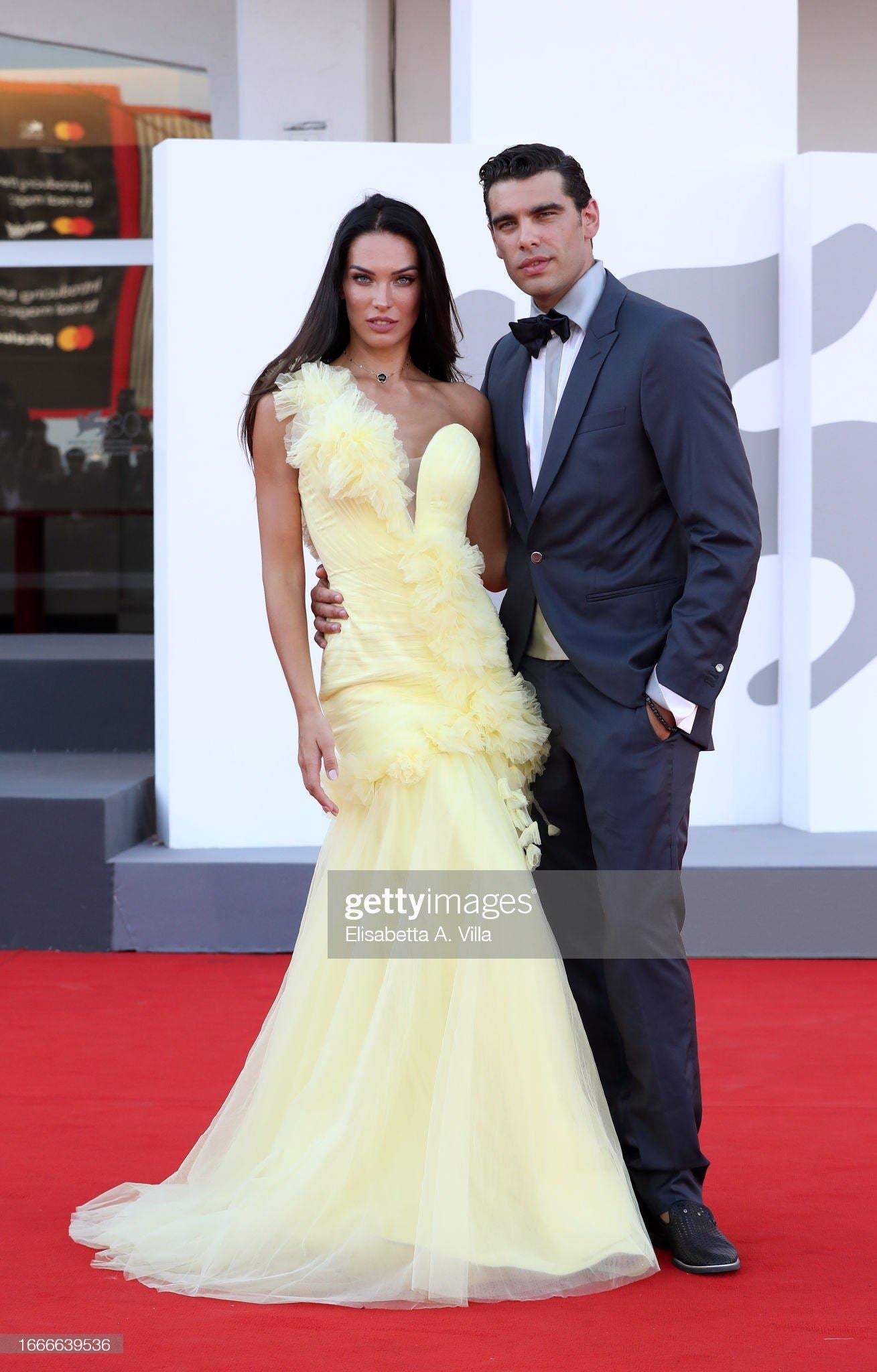 Butter-yellow tulle floral gown