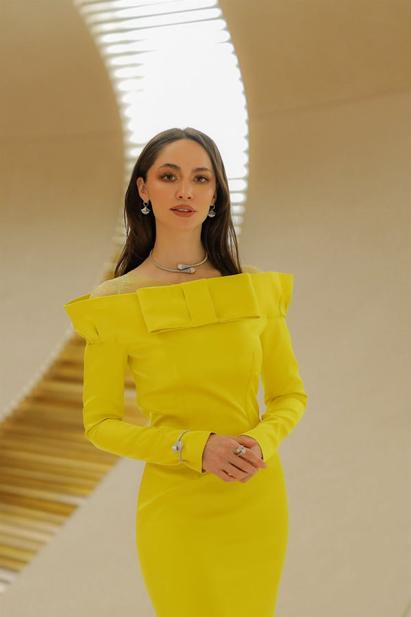 Lemon bow off-shoulder slit gown