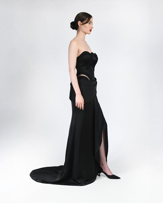 Noir Rouge Corset Gown - Image 12